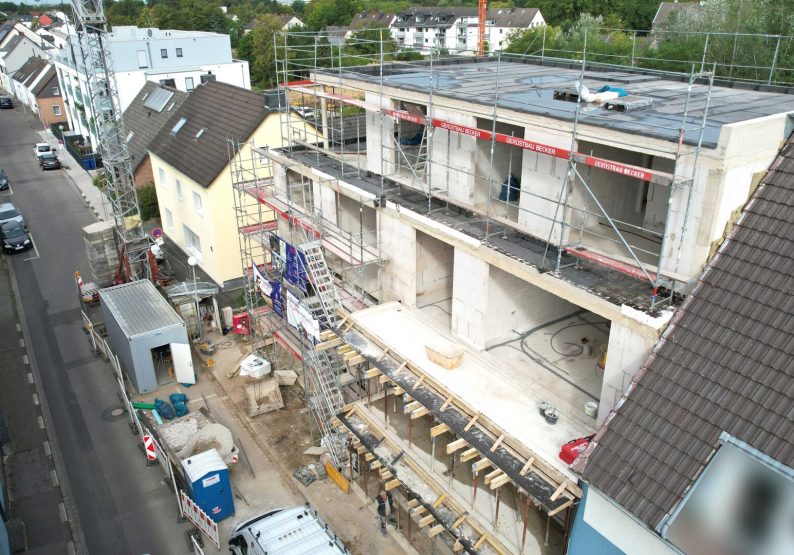 Neubau - Straßenansicht